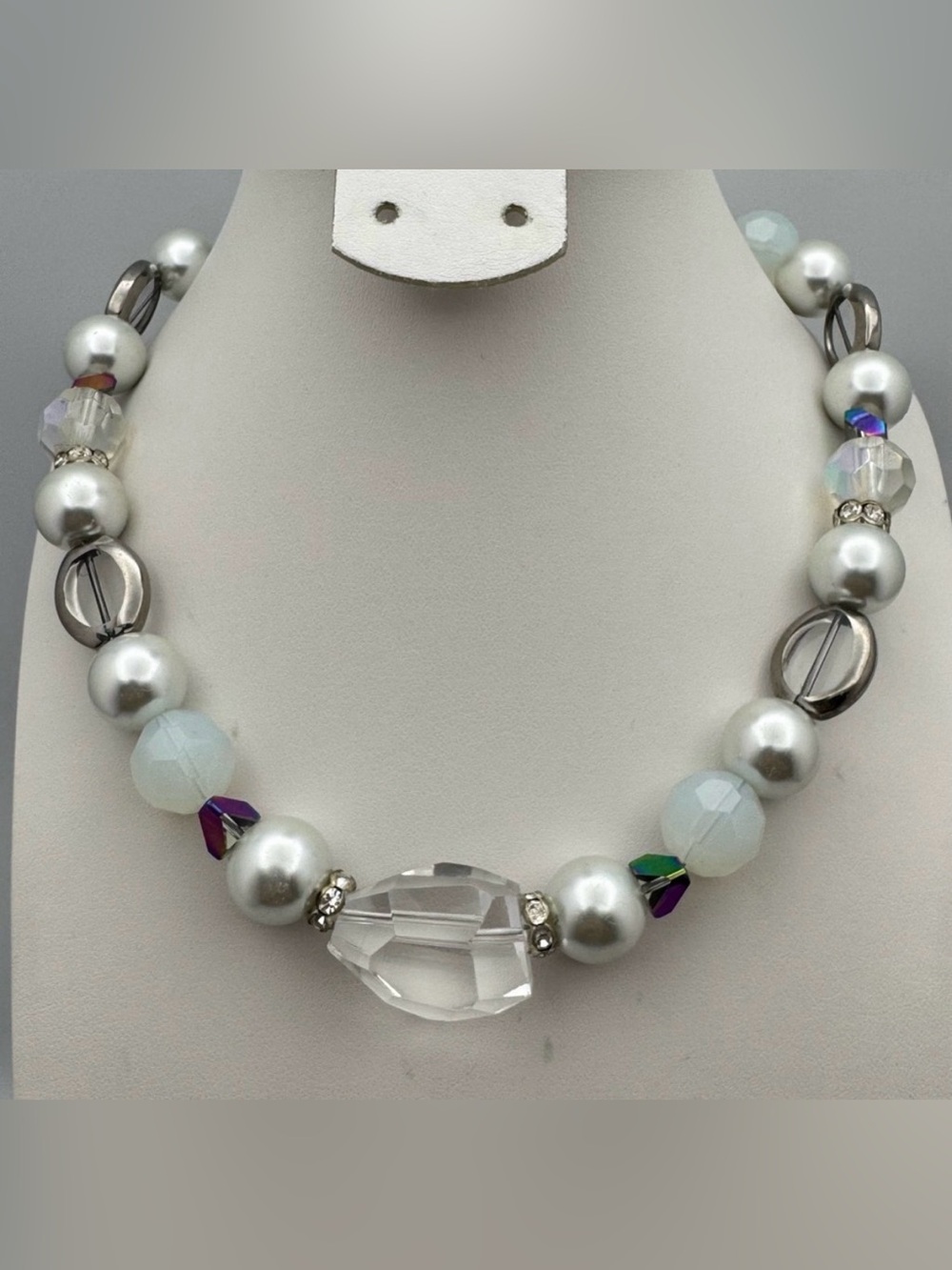 Elegant Kissaka Signed Pearl Crystal Statement Necklace Silver Tone Beaded